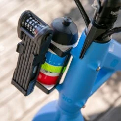 FAHRER - Adaptateur Pour Accessoires Sur VAE Qio -Monde Du Velo multiadaptateur conducteur pour qio monte vue de face 3840x2160