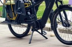 Riese & Müller - Béquille Vélo Double Pour Multicharger Dès 2021 -Monde Du Velo riese und mueller support pour deux roues multicharger my2021 monte 3840x2160