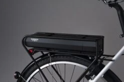 Shimano Steps - Batterie De Porte-bagages BT-E6000 / BT-E6001 -Monde Du Velo shimano steps batterie de porte bagages bt e6000 montee droite 3840x2160